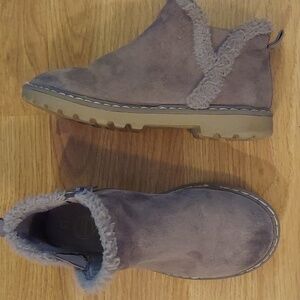 Gray/Beige Ankle Boots